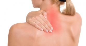 ऊपरी पीठ दर्द के कारण और उपचार